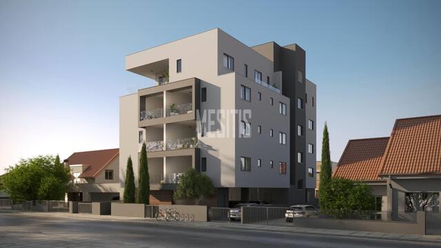 For Sale: 2 Bedroom Apartment in Limassol City Centre – photo 2