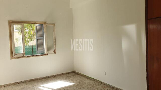 apartment-3c2774a1-031f-431d-9f69-394828000b7a_Wtr.jpg