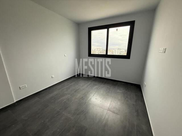 apartment-a32d7a5a-4060-43e7-8f86-f6e11b7c78bc_Wtr.jpg