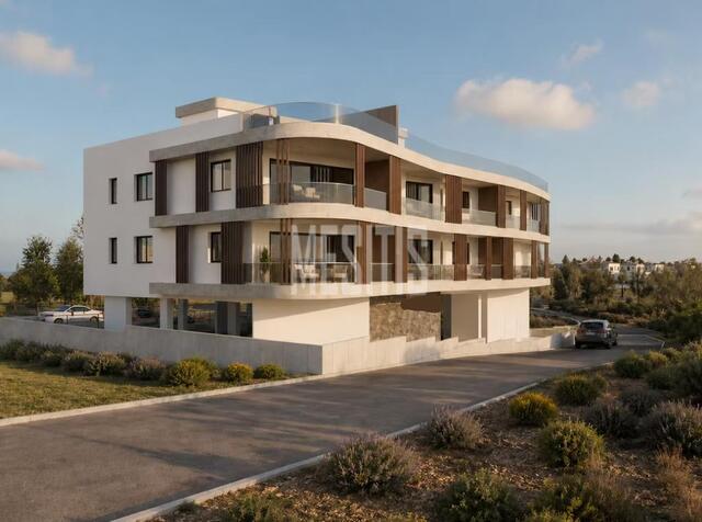 apartment-e3d49e7e-2df1-4b87-b75a-43b5d0b2ba0b_Wtr.jpg