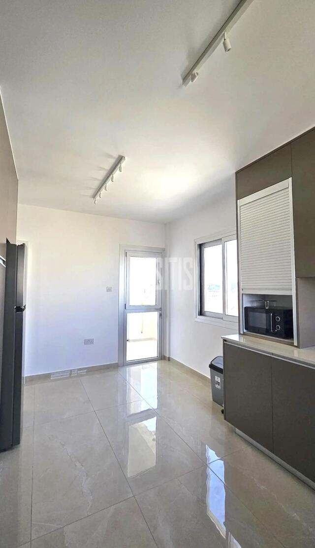 apartment-e3198821-b58d-4f14-9d04-554bdf138886_Wtr.jpg