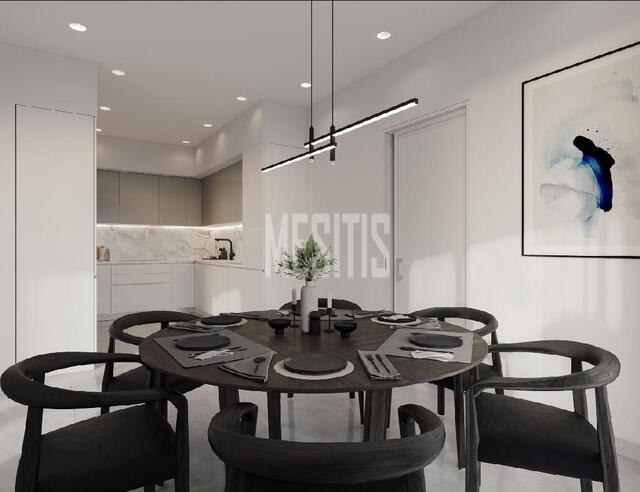 apartment-17efcf4b-6a3d-4f18-b3ea-b42bc805c220_Wtr.jpeg