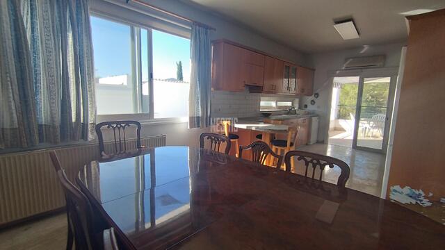 detachedHouse-b6863395-f171-4820-8966-e230ffd16076_Wtr.jpg