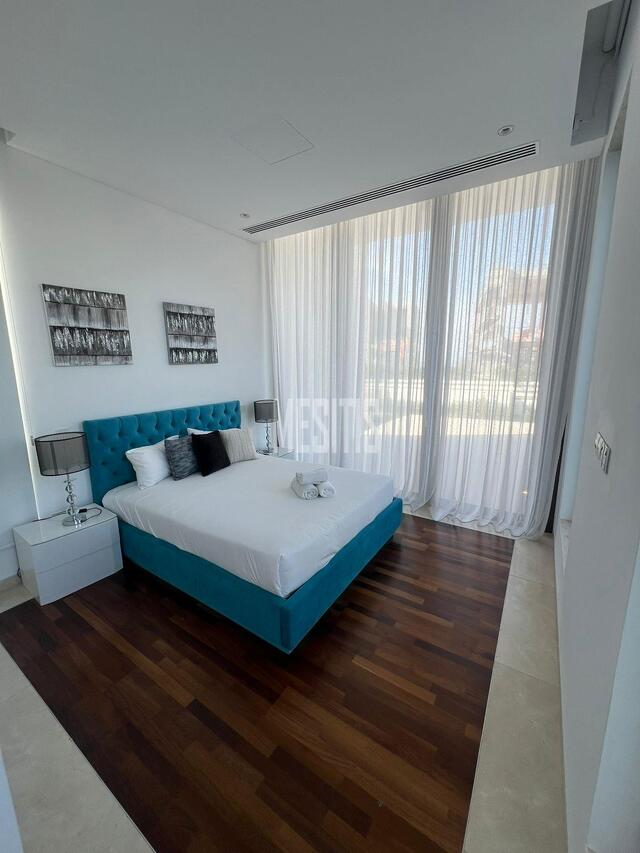 detachedHouse-8be0a61e-26a1-4a1d-b785-fe797811c9e4_Wtr.jpg