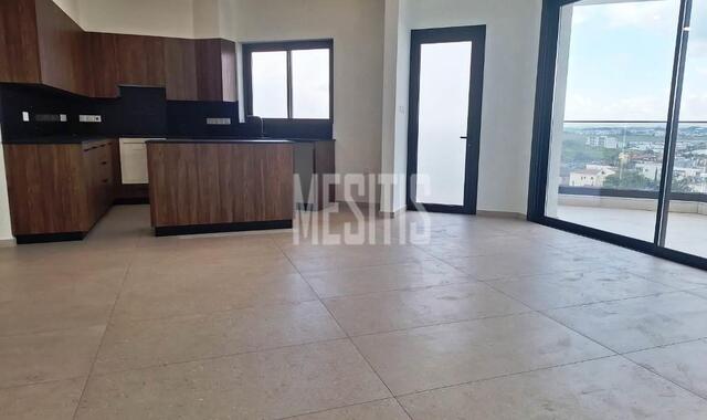 apartment-e0a7b23c-419c-4565-b004-f991609a6ea5_Wtr.jpg