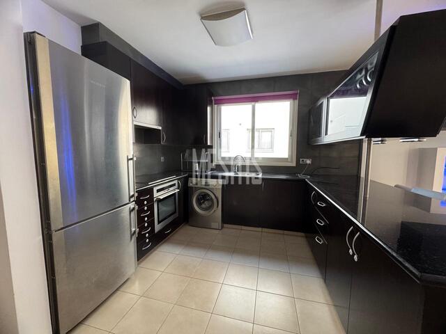 apartment-a41dd2eb-96cd-43ed-8a0f-f218d04f8761_Wtr.jpg