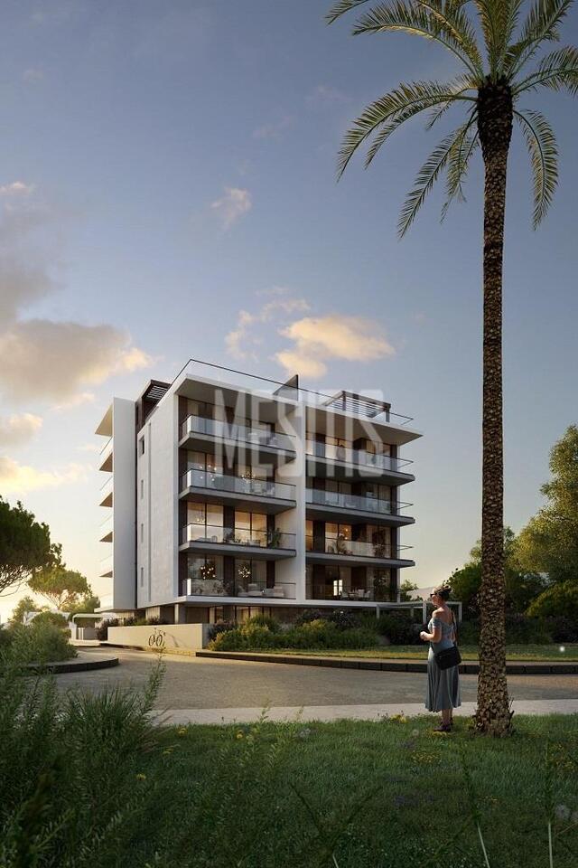 apartment-b441c734-3572-4f5a-82b9-55c19ce98042_Wtr.jpeg
