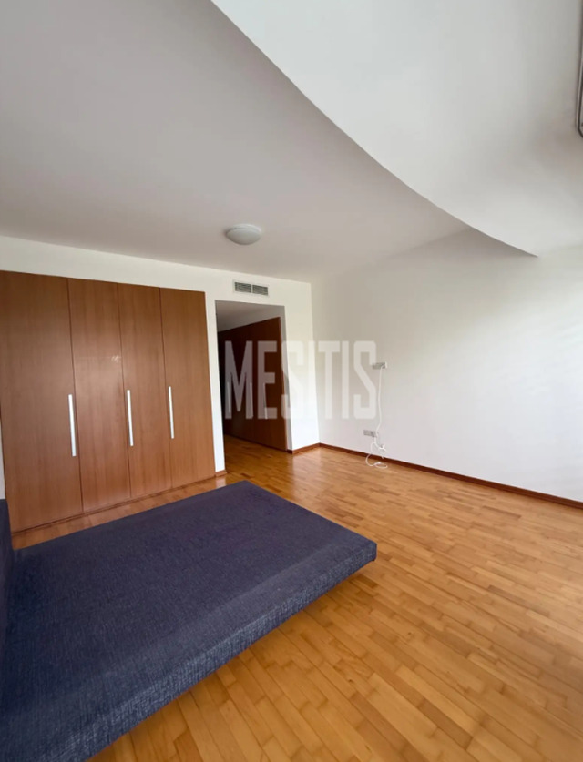 apartment-f9560a9d-0f14-4f0d-b4b2-50deda4cfcc3_Wtr.png
