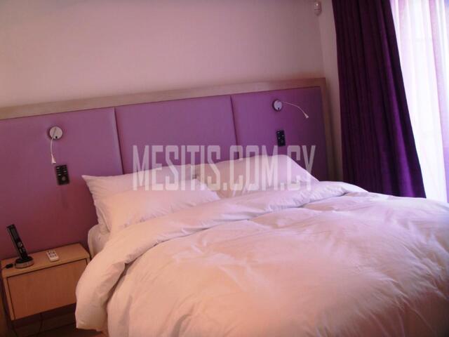 apartment-ae30698d-0560-47c5-bd1b-8588010c39da_Wtr.jpeg