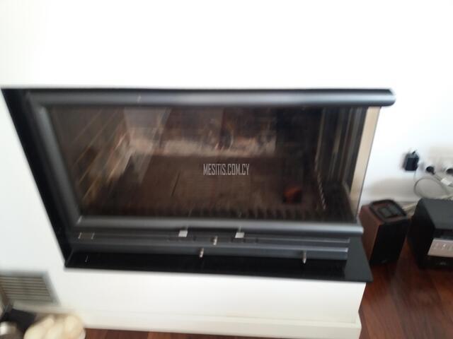 apartment-b919412e-0577-452d-8391-af7388632c9b_Wtr.jpeg