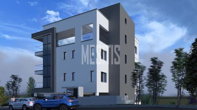 apartment-21f8ec75-2718-468a-9ecd-a8286bfa8fb7_Wtr.jpg