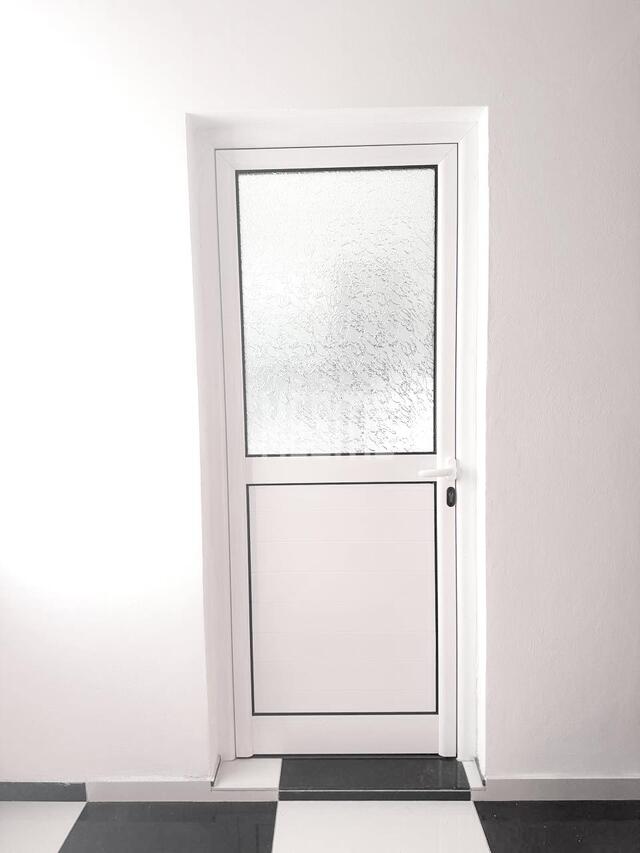 apartment-b47e6fbb-203b-4a22-aa46-7ab20343e289_Wtr.jpeg