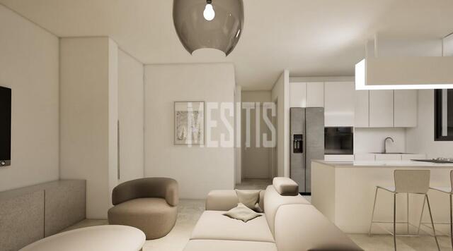 apartment-6cd2edb9-1f48-451e-ba9a-5aef7af899ef_Wtr.jpeg