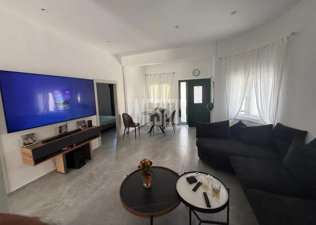 detachedHouse-33755857-dc2c-477e-9a85-ab8d33266736_Wtr.jpg