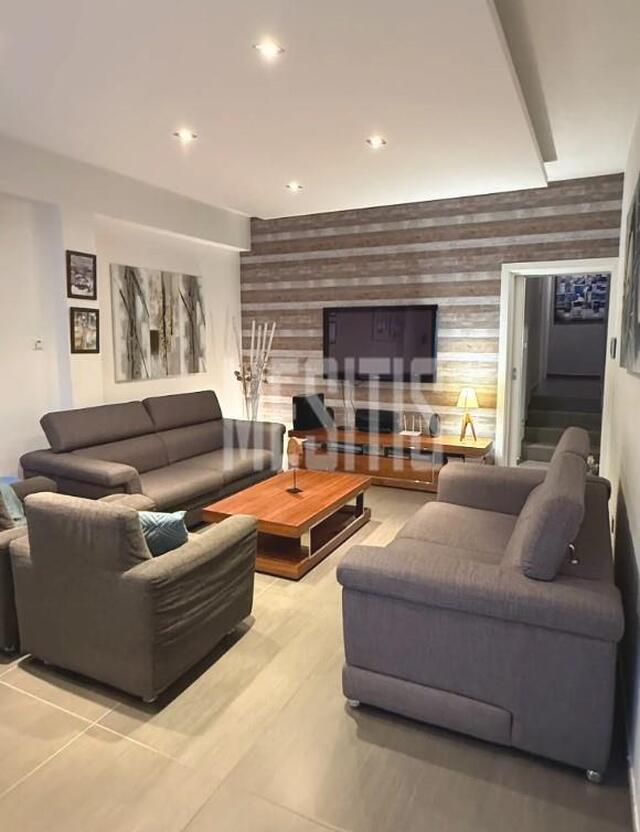 detachedHouse-5246e3e6-a29e-48dc-8e96-c8241794d254_Wtr.jpg