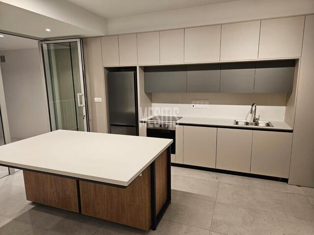 apartment-cdd9a5f8-0285-4cf0-8066-3181674fcd93_Wtr.jpeg