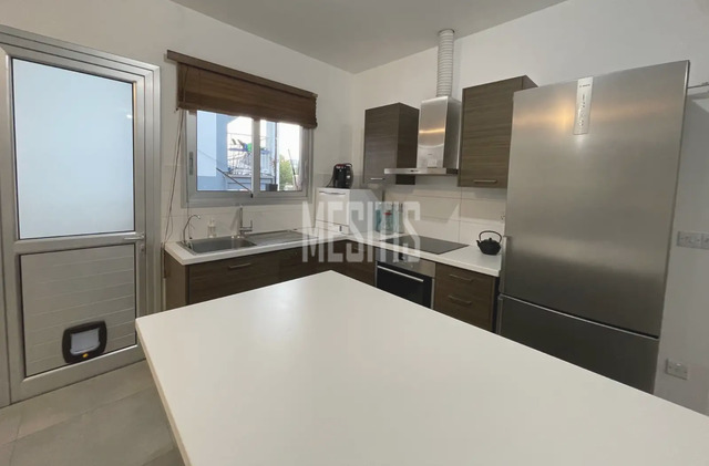 apartment-300c25c3-e96f-48a9-a8fd-1732af64d521_Wtr.png