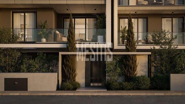 apartment-89c81809-3598-430f-aca0-94c5ca3e7c37_Wtr.jpg