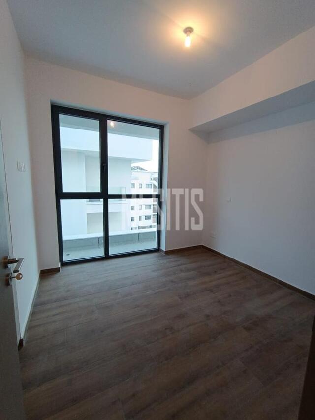 apartment-2e26c926-5787-4072-bf14-f868e8573628_Wtr.jpg