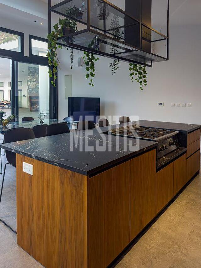 detachedHouse-4153d3e2-b0e1-4ffd-a7ab-94d73615b719_Wtr.jpg