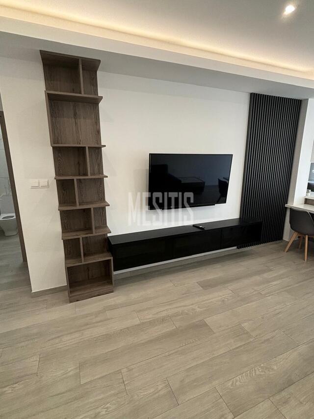 apartment-ae6f5424-72f1-4d89-bb83-44d446b38737_Wtr.jpg