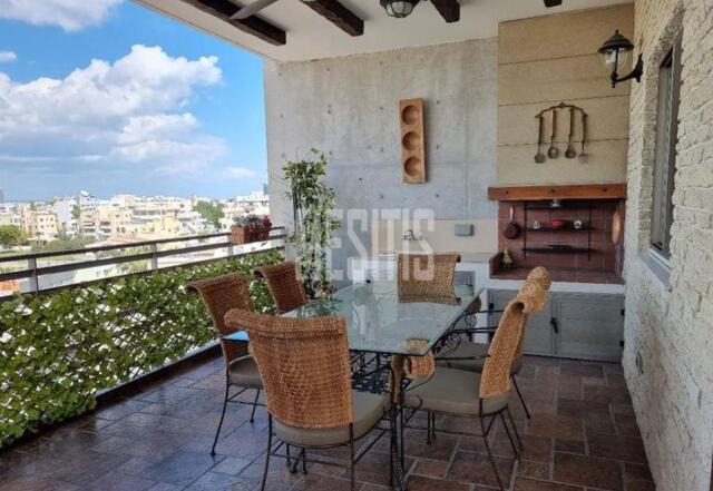 apartment-65481719-48a6-46d9-8e0e-b425e2a35d10_Wtr.jpg
