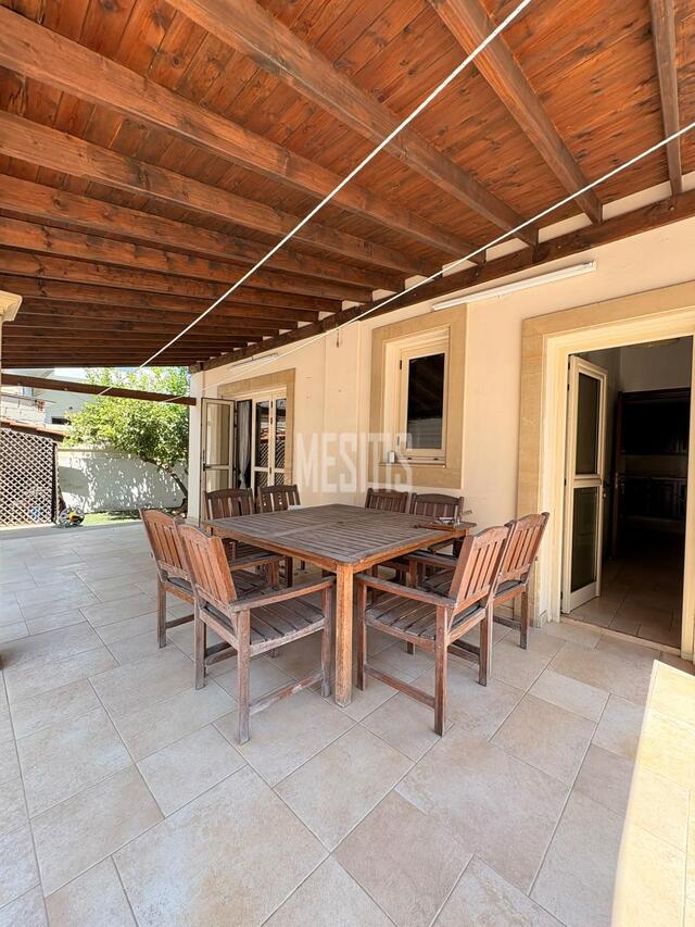 Beautiful 3 Bedroom Detached Villa with Private Pool for Rent in Faneromeni, Larnaca – photo 4