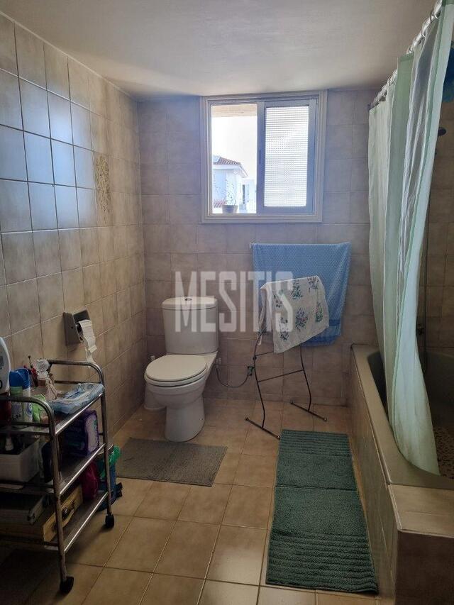 apartment-b704cfdb-5978-483d-ad01-9042d6701acb_Wtr.jpeg
