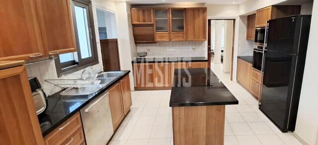 Elegant 4 Bedroom Corner House with Garden for Sale in Archangelos – photo 5