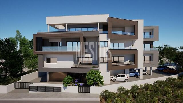apartment-72c322a8-3f2e-408a-b8ad-3b41c03e2a7e_Wtr.jpeg
