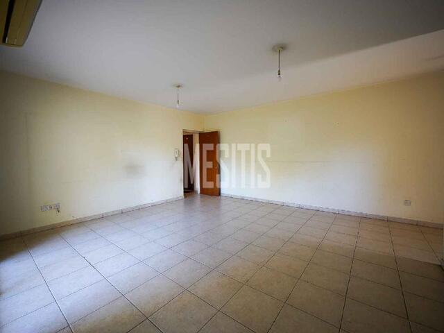 apartment-7a4b7195-1c8e-49ca-8869-475c5b9f730e_Wtr.jpg