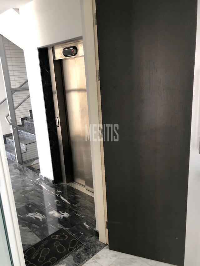 apartment-49a253a2-4a43-4e5e-ba11-4ea2787234ea_Wtr.jpeg