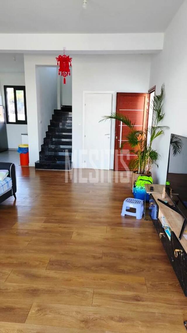 detachedHouse-ee6d2096-df21-40aa-b014-0ec51f6d0fd0_Wtr.jpg