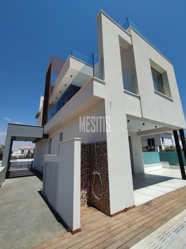 detachedHouse-acadbb77-cf7f-4c78-8708-39a5f9ee5e86_Wtr.jpeg