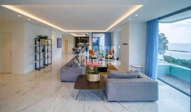 apartment-7f083397-ac36-4826-be9b-2b154c909fc4_Wtr.png