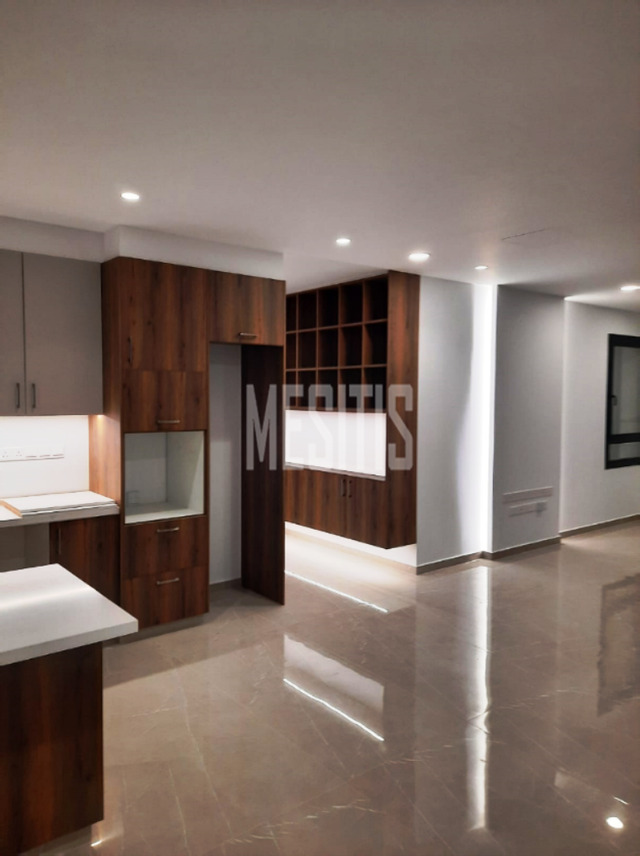 apartment-ba402e56-8738-429f-b67f-7961bddaef13_Wtr.png
