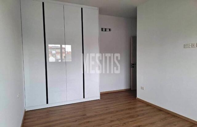 apartment-9418b0c3-8f31-4e8c-abc1-8b1939817950_Wtr.jpg