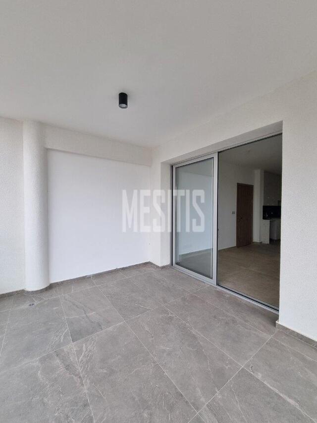 apartment-bcd195a5-ce60-4584-8f8e-66e814173dae_Wtr.jpg