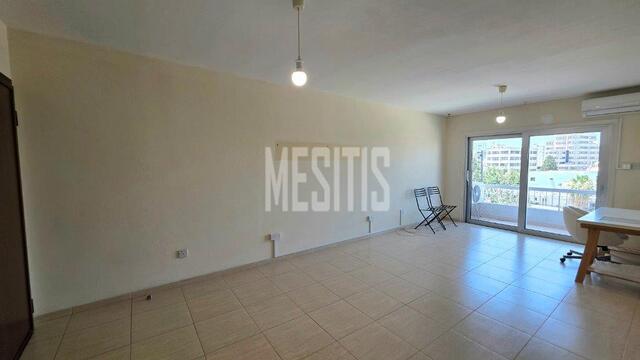 apartment-ce4aba2e-f35b-4d91-9215-2e8d14d4233c_Wtr.jpg