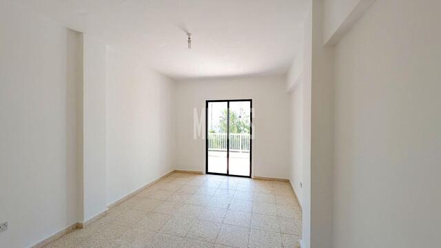 apartment-6074ab1b-3af3-454c-ab0c-cfea8ba3f17f_Wtr.jpg