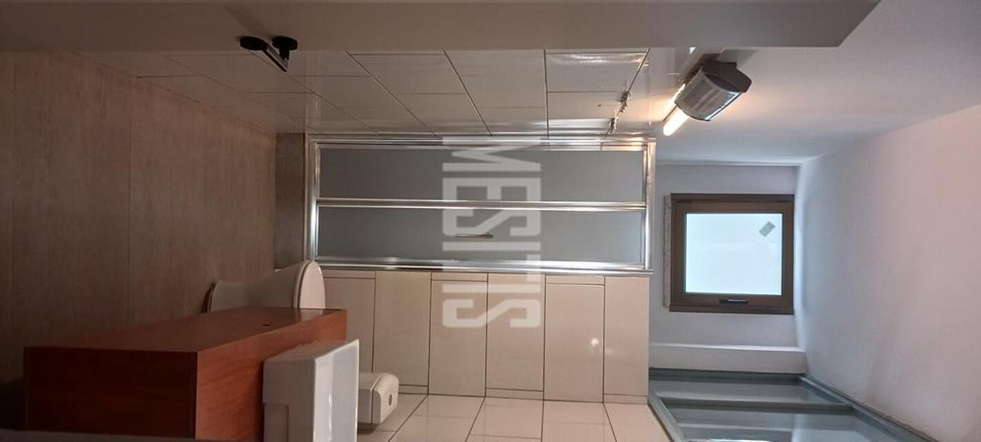 apartment-ce690099-2ea3-4bbf-851a-daa9309aab35_Wtr.jpg