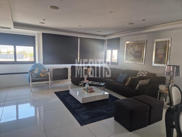 apartment-e51ae454-5d96-4be3-a03f-4995a23b08cd_Wtr.jpeg
