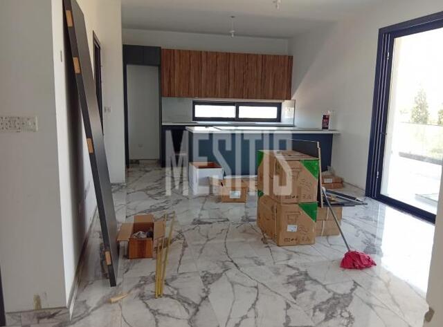 apartment-c549a87d-eb26-462c-bd01-fd712f291e75_Wtr.jpg