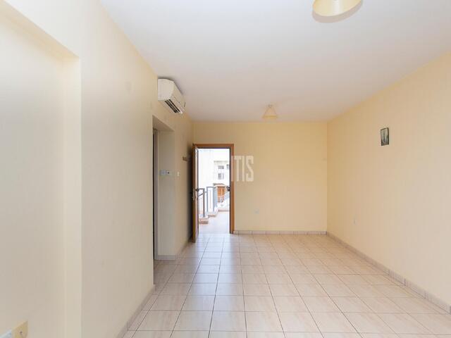 1 bedroom apartment with communal pool for sale in Agios Theodoros, Paphos – photo 7