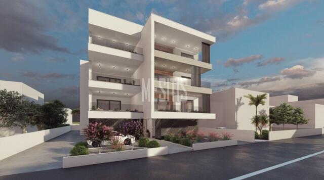 apartment-1014cb6c-e247-4919-be6b-f97196216572_Wtr.jpg