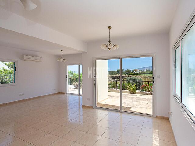 3 Bedroom House For Sale In Argaka, Paphos – photo 6