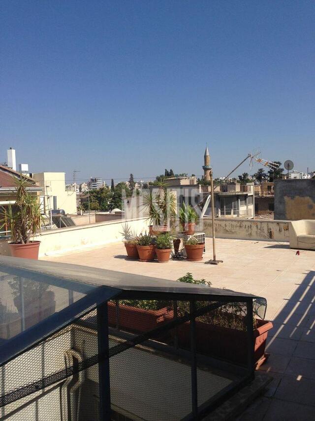 Fully Furnished and Spacious 2 Bedroom Apartment with Large Veranda for Rent in the Old Town of Nicosia – photo 2
