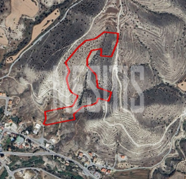 land-da707ced-a59c-4346-8dea-e27b3df31fbb_Wtr.png