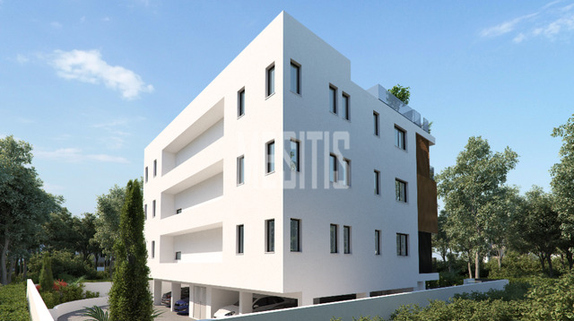 apartment-f32881cd-ece4-4084-a2d7-1be092be0a45_Wtr.png