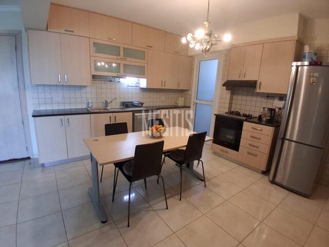 apartment-11e85864-8f85-40b8-b543-4b879899c622_Wtr.jpg